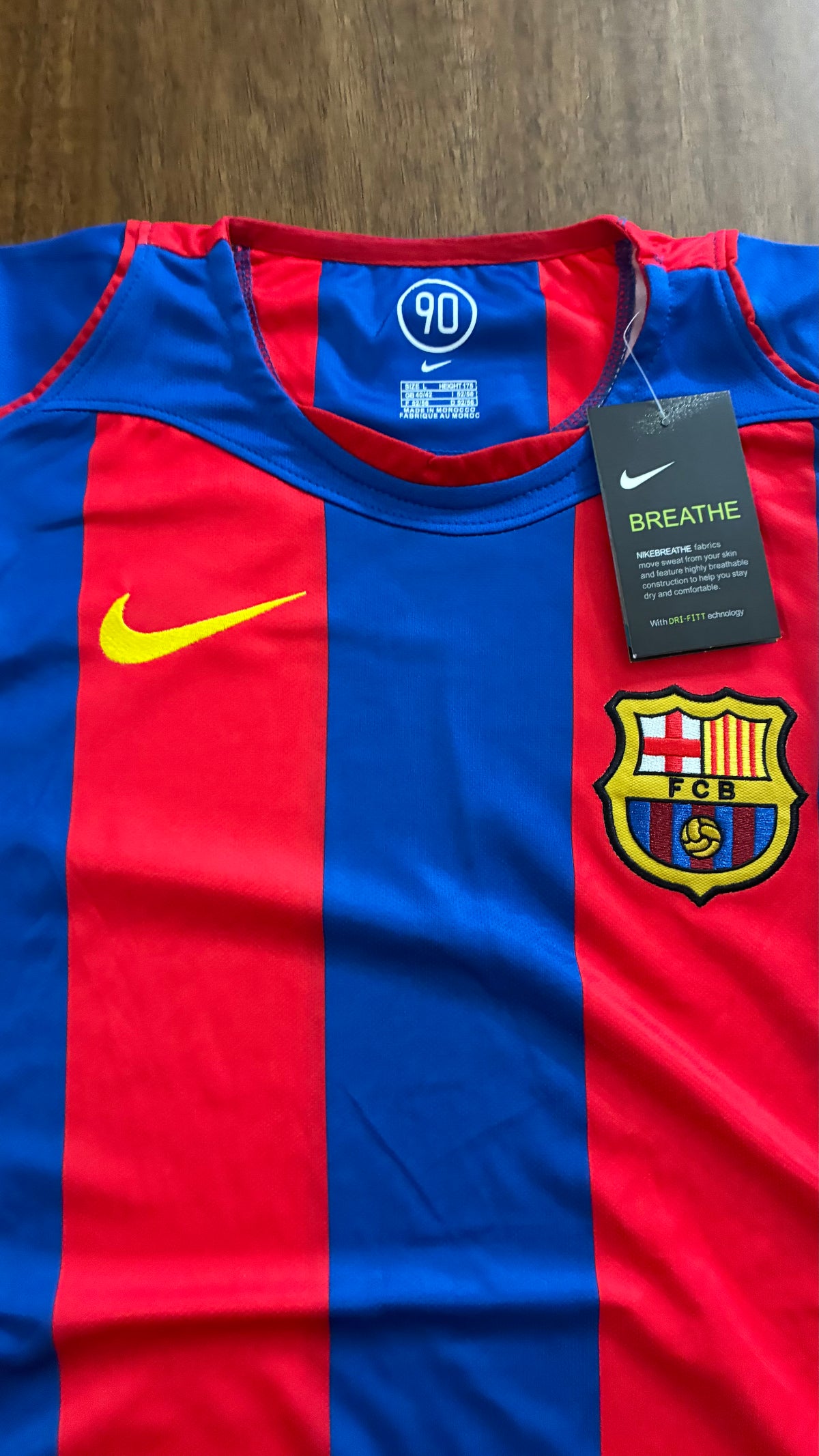 Barcelona Retro Player Version soccer jersey (size L men’s)