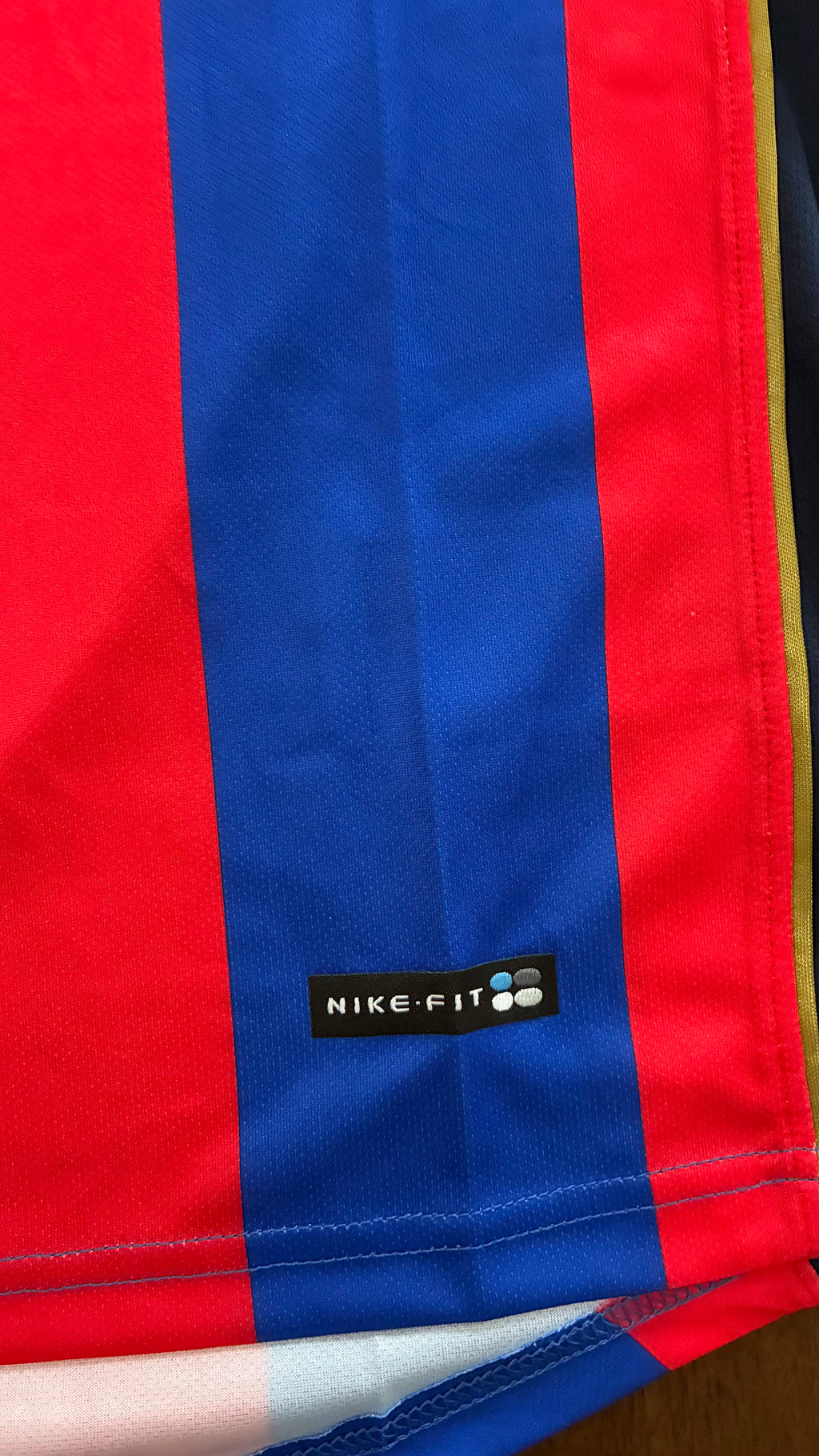 Barcelona Retro Player Version soccer jersey (size L men’s)