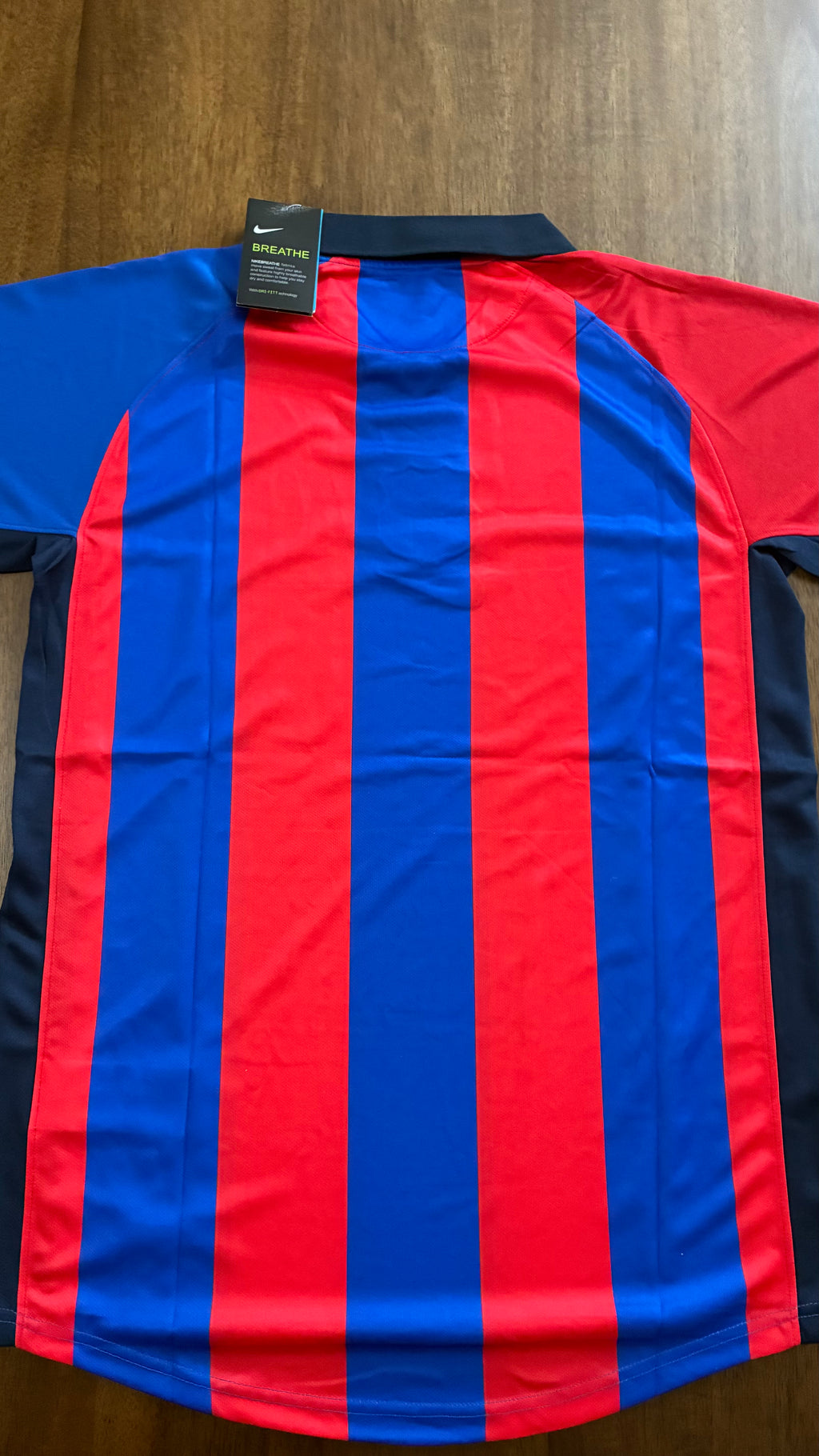Barcelona Retro Player Version soccer jersey (size L men’s)
